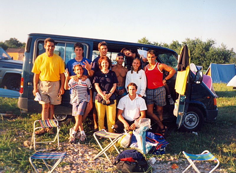 Archivo:EQUIPO EN CAMP. ESP. VEL 1998.jpg