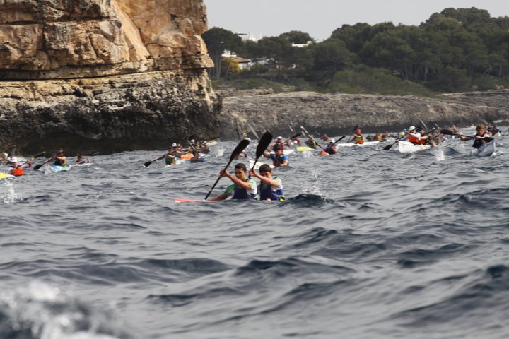 Archivo:1ª Competición Copa de España de Kayak de Mar 2011 BENJA-ADRIAN.jpg