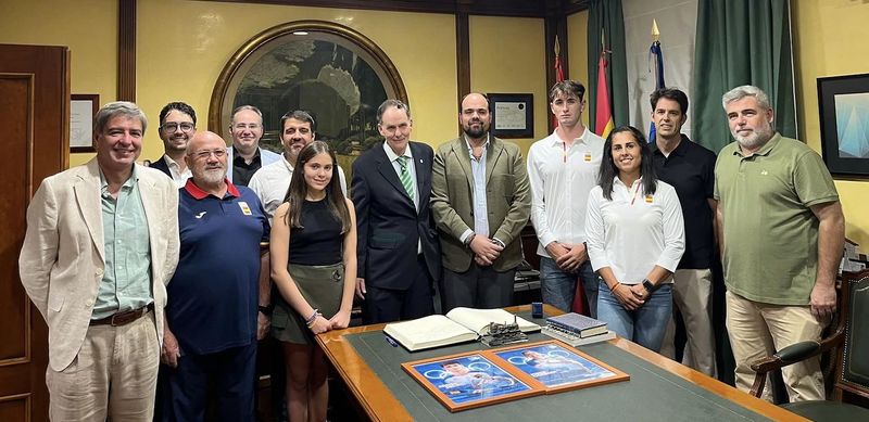 Archivo:Pregonero de las Fiestas del Motín 2024 C.jpg