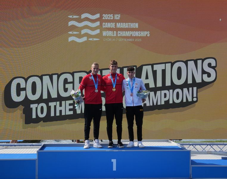 Archivo:2025 ICF Canoe Marathon World Championship J.jpg