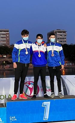 C. ESPAÑA SEVILLA 2022 CLUB 22 PODIUM B.jpg