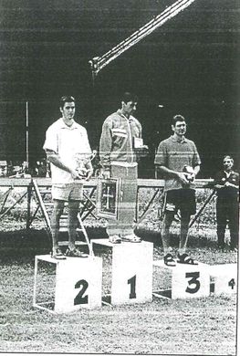 4 ESQUINAS Sella 2000.jpg