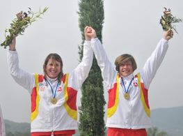 GONZÁLEZ BALMASEDA Ana Elena- ARROYO MARTÍN Blanca2010.jpg