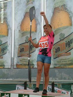 Sella Podium K1 damas 2003.jpg