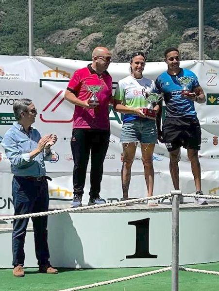 Archivo:Campeonato de España de Fondo en línea K4 y C4 club.jpg