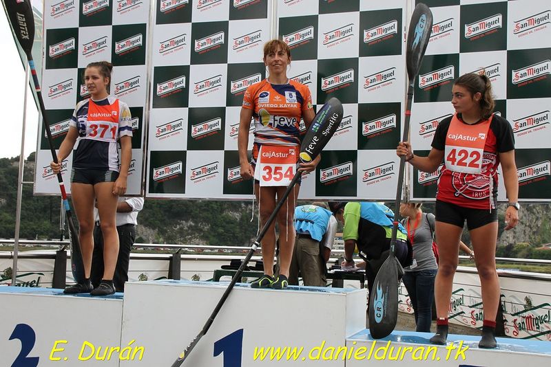 Archivo:Sella 2011 vencedoras damas senior k1 A.jpg