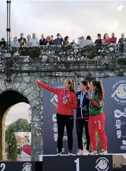 Archivo:Beth Gill F.png