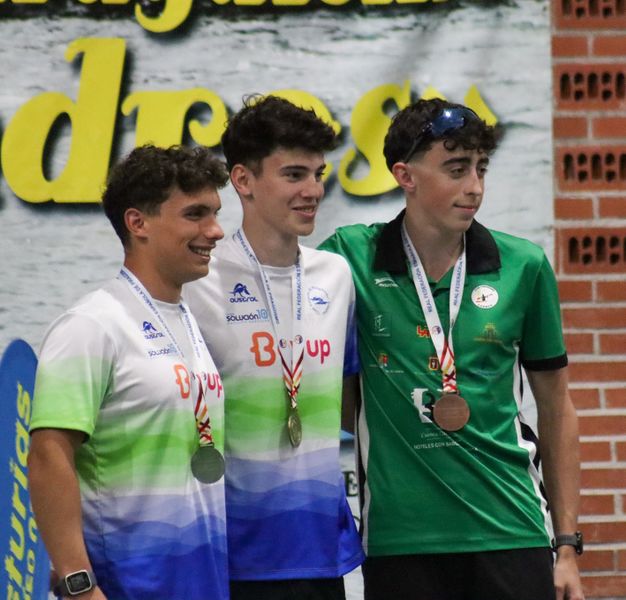 Archivo:XII Campeonato España de Travesías 323-324.jpg
