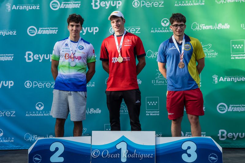 Archivo:VIII-Campeonato-Espana-Media-Maraton-Aranjuez-podium A.jpg