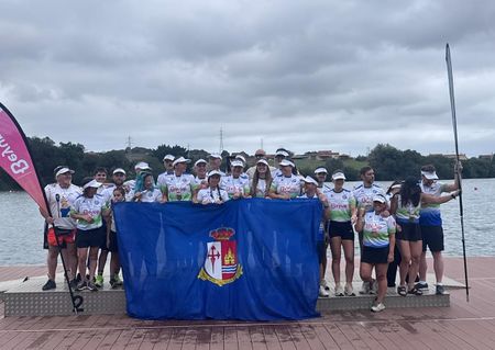 X Campeonato de España de Barco Dragón DB12 DB22 EQUIPO COMPLETO.jpg
