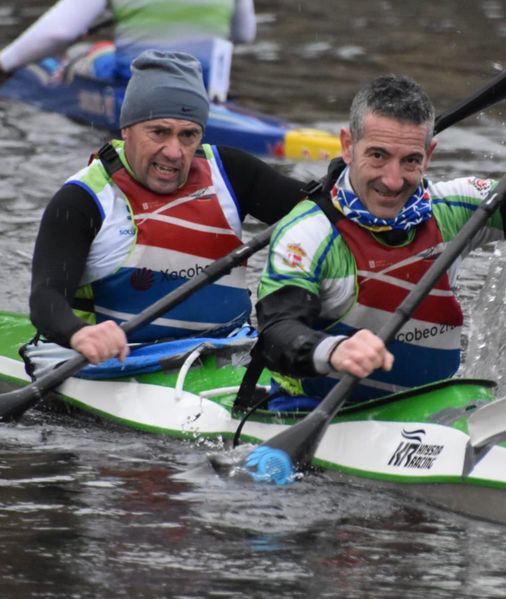 Archivo:V Descenso Ascenso del Sella-Julian-Juan.jpg