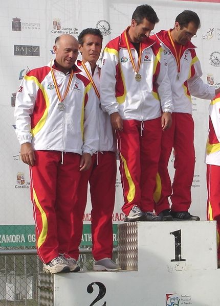 Archivo:Julio Gonzalez Mico- Javier Melus- Subcampeones k2 veterano Copa del Mundo Maraton Zamora.jpg