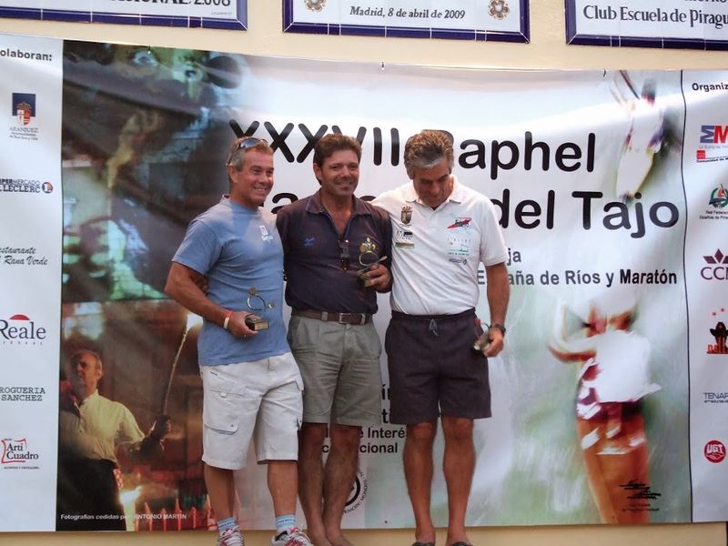 Archivo:PODIUM VETERANOS.jpg