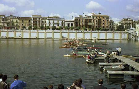 Sevilla1981091220110009.jpg