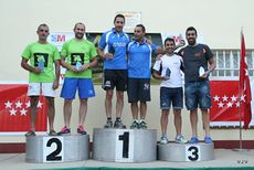 PODIUM Hombre VETERANO (35-39 años) K-2 2015.jpg
